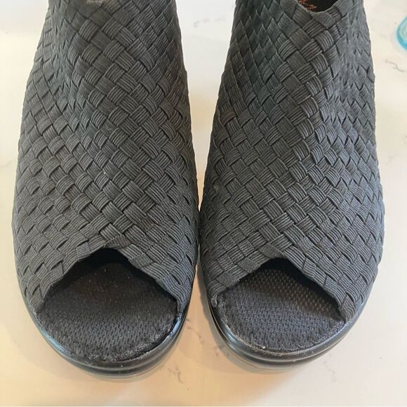 BM Bernie Mev. Claire Pull-On Open Peep Toe Heeled Slides Shoes Boots Black 37 - Picture 3 of 11